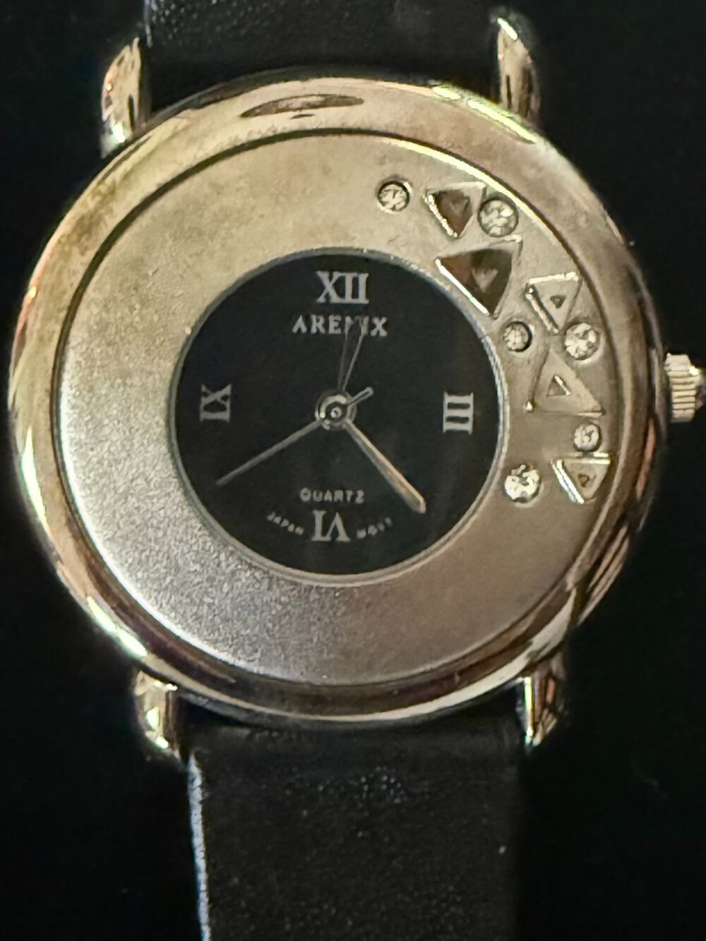 Vintage Arenix Quartz Watch With Geometric Embellishment